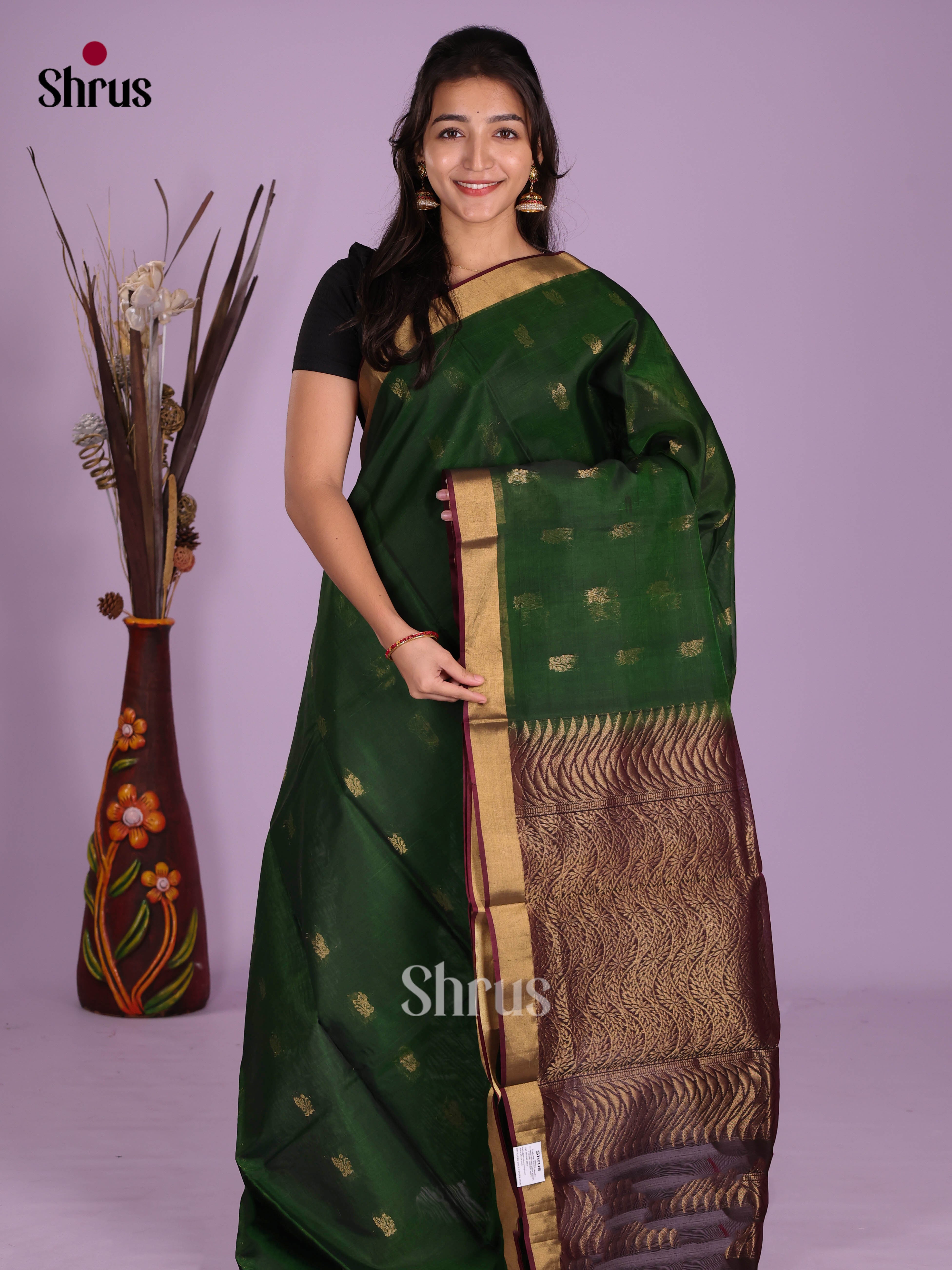 Green & Maroon - Timeless Silk Cotton Saree
