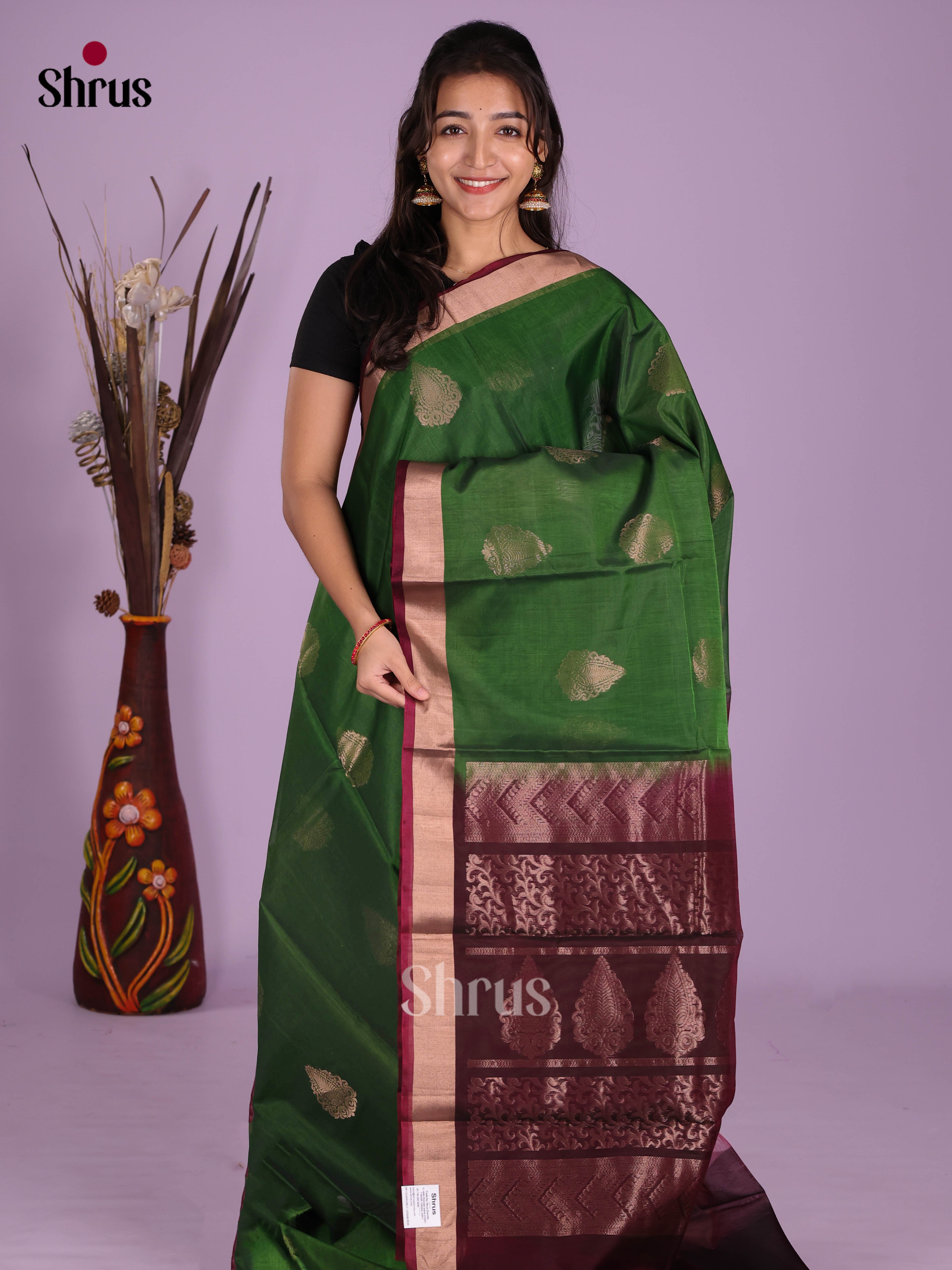 Green & Maroon - Timeless Silk Cotton Saree