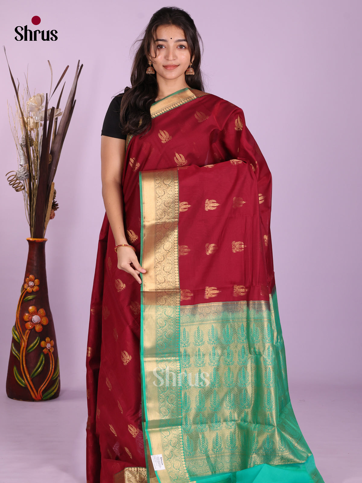 Maroon & Green- Timeless Silk Cotton Saree - Shop on Shrus.com