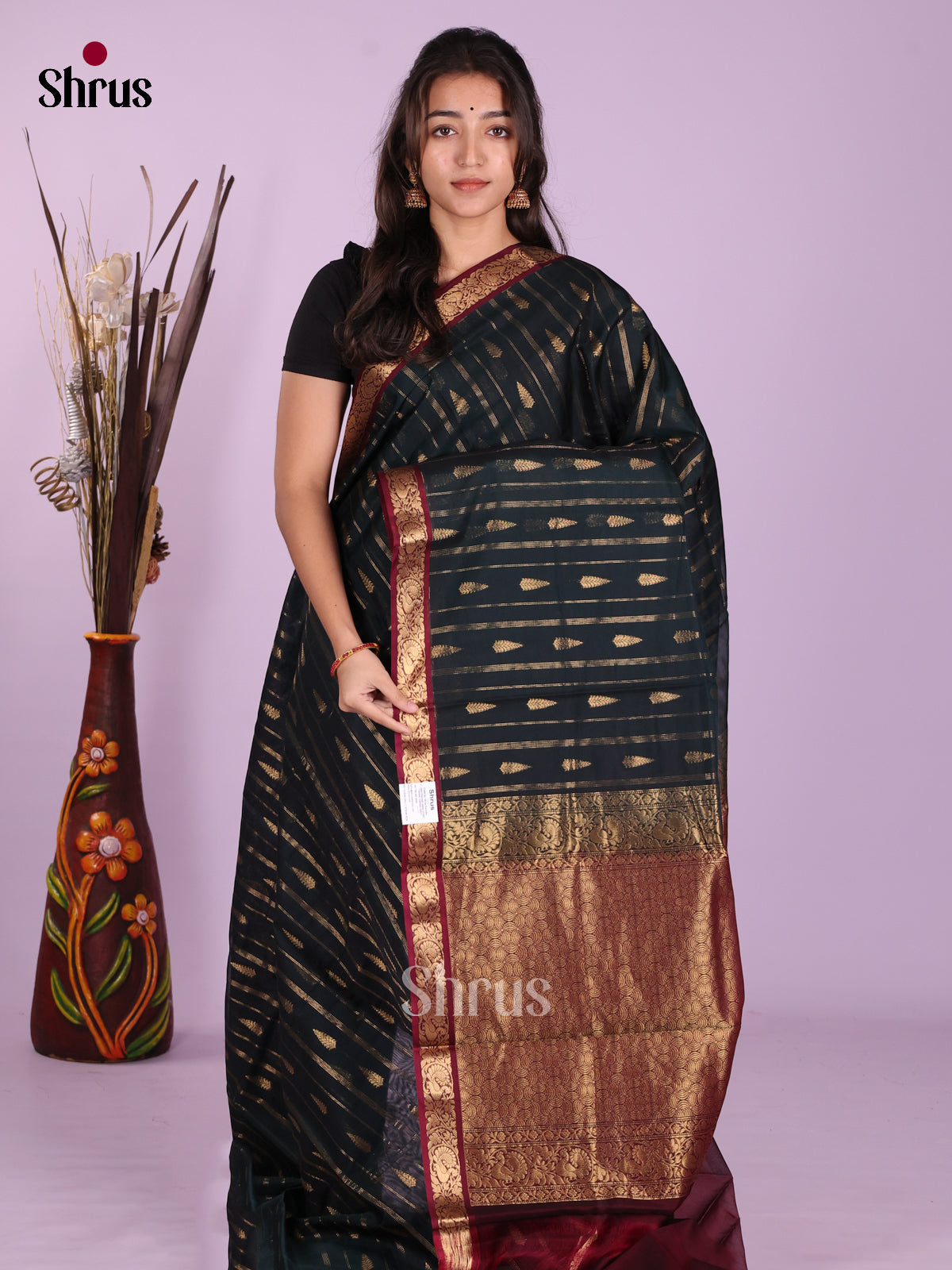Dark Green & Maroon- Timeless Silk Cotton Saree - Shop on Shrus.com