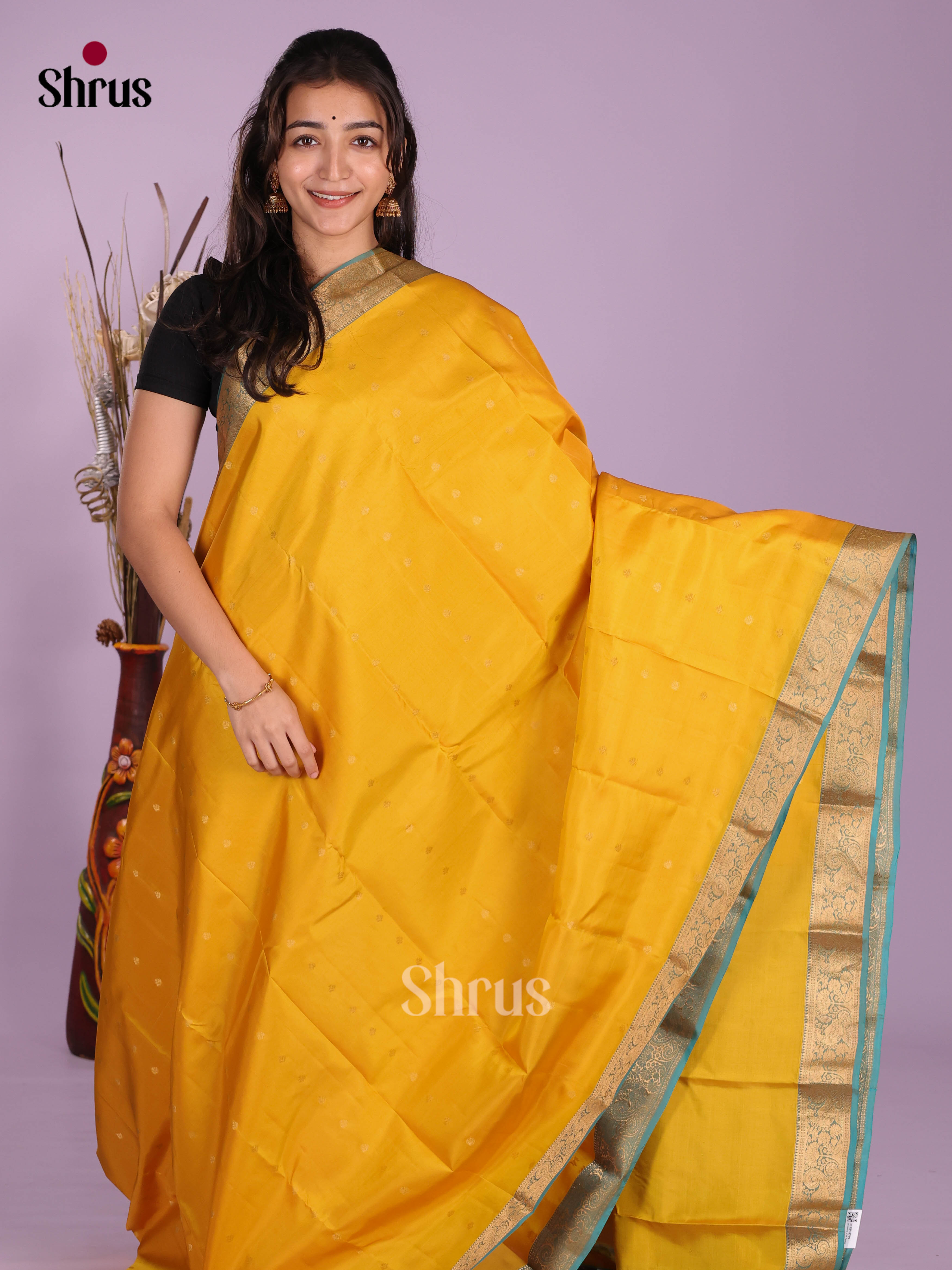 Yellow & Double Shaded Green - Kanchipuram-halfpure Saree