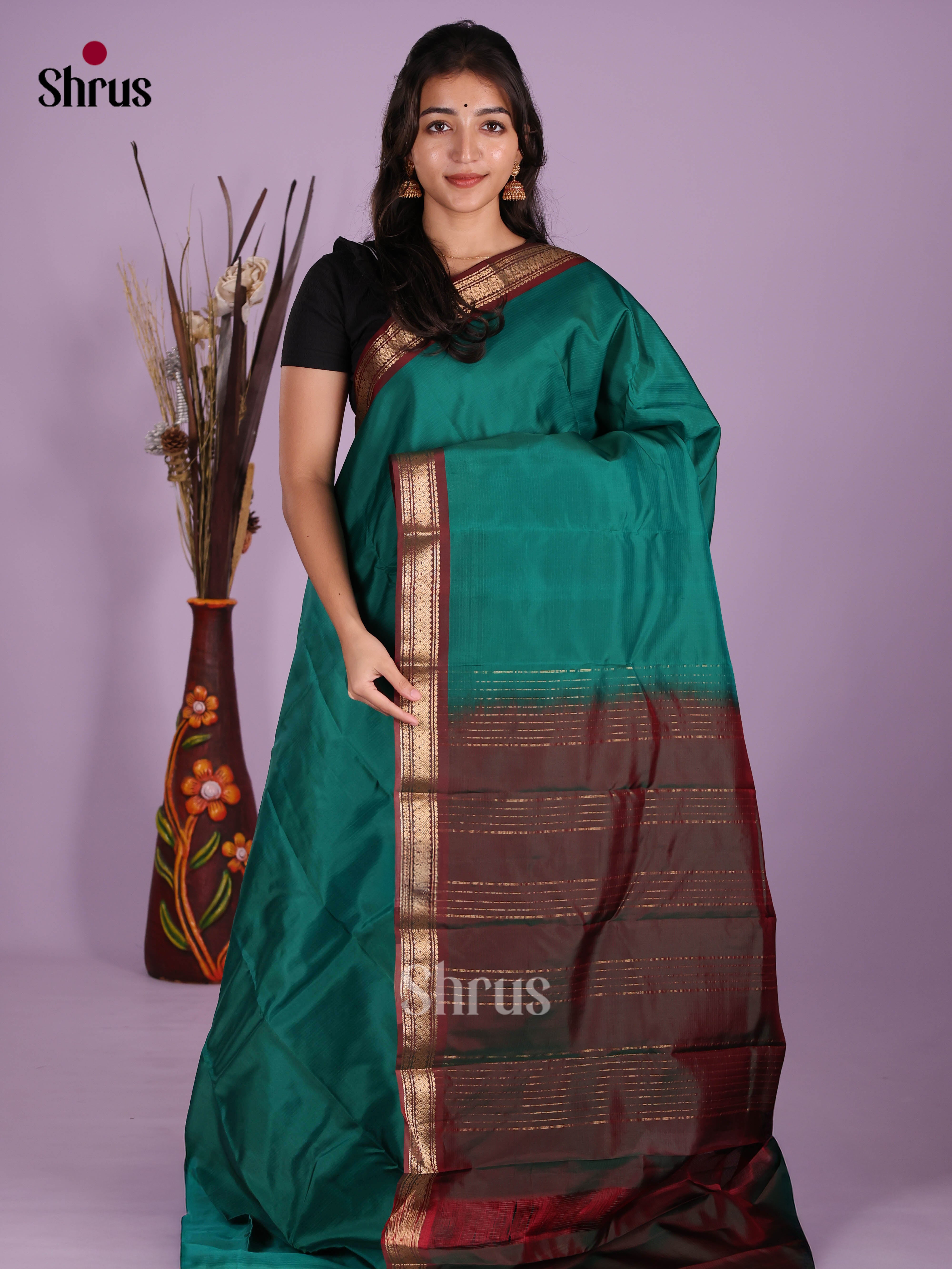 Green & Maroon - Kanchipuram-halfpure Saree - Shop on Shrus.com