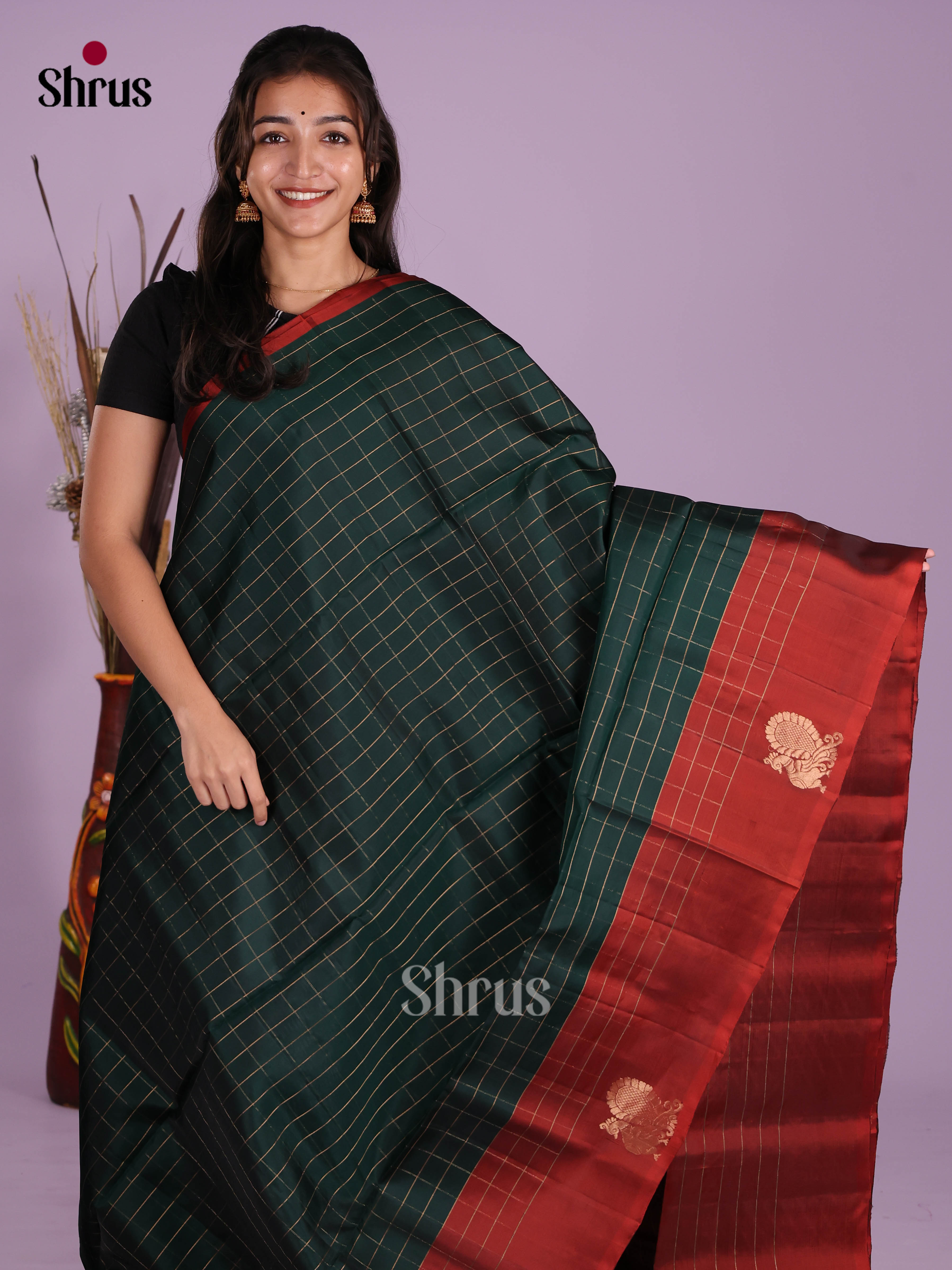 Green & Red - Softsilk-halfpure Saree - Shop on Shrus.com