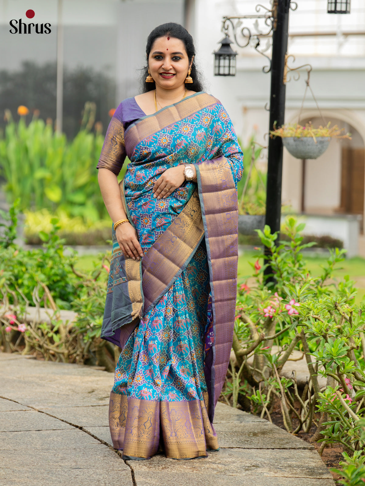 DKS11108 - Semi Patola Saree