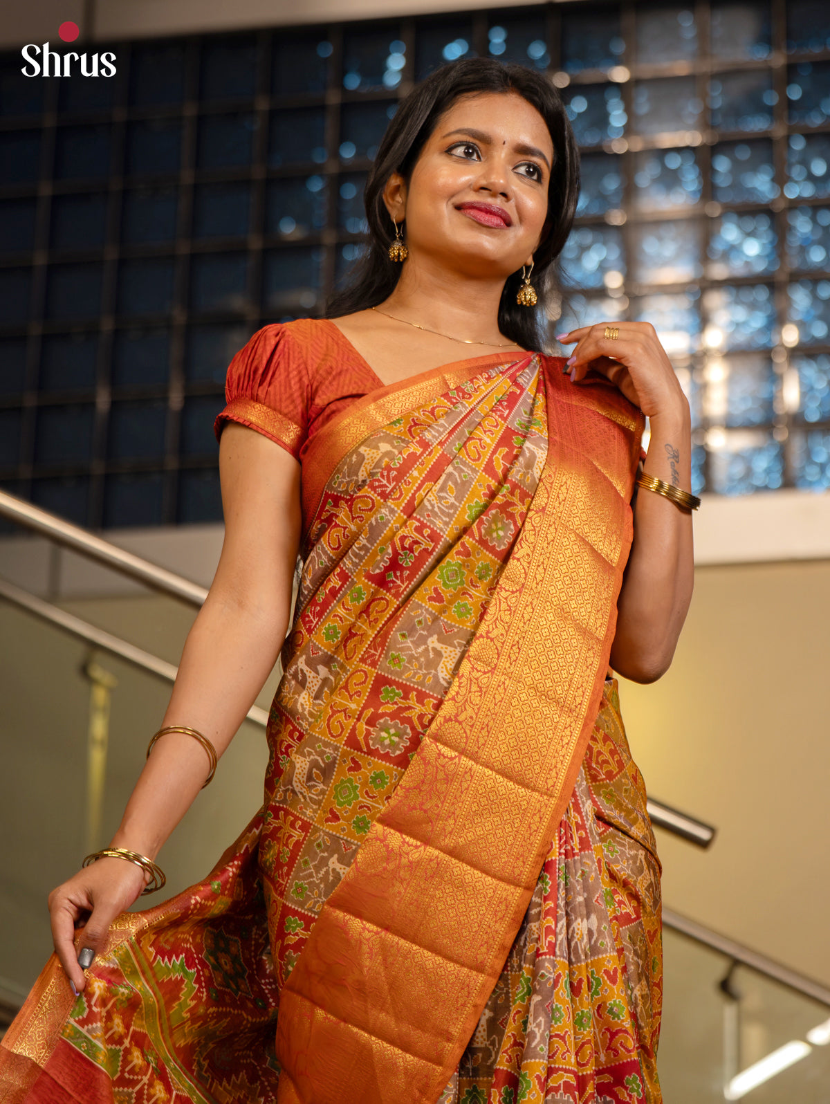 DKS11123 - Semi Patola Saree
