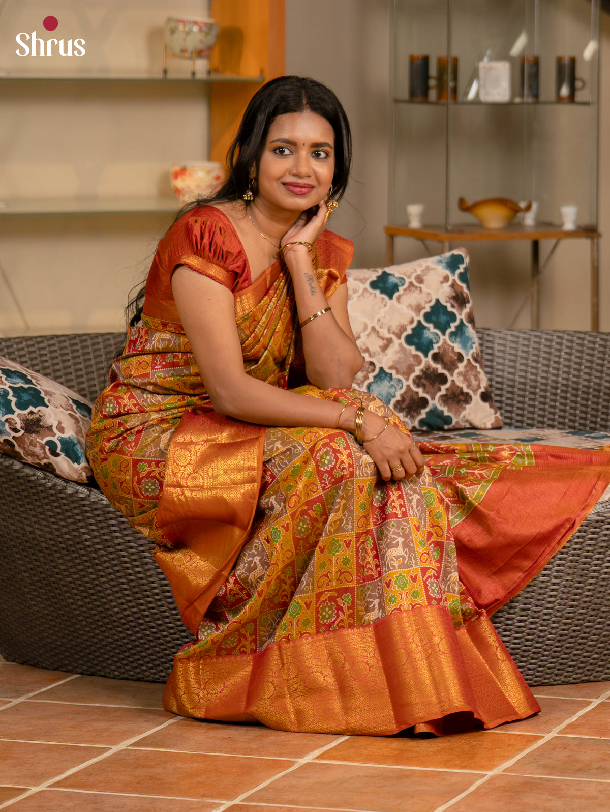 DKS11123 - Semi Patola Saree