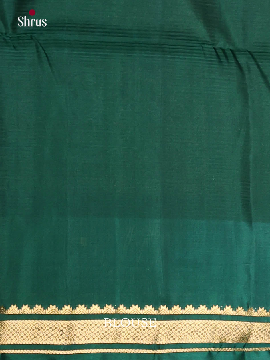 Stunning Cream Soft Silk Saree with gold zari butta & rich brocade pallu