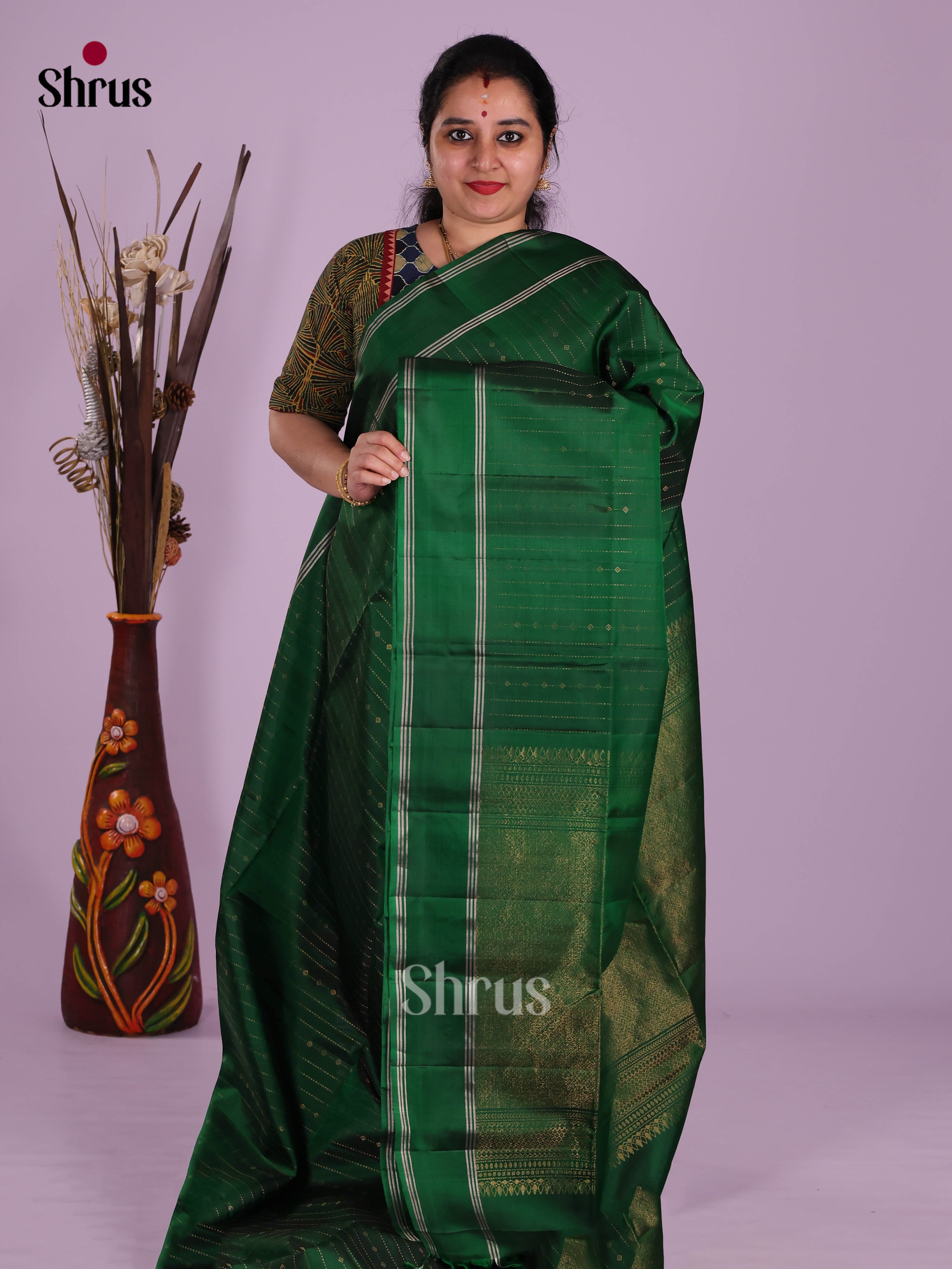 Classy Green Soft Silk Saree with Rettaipet Border & zari brocade pallu