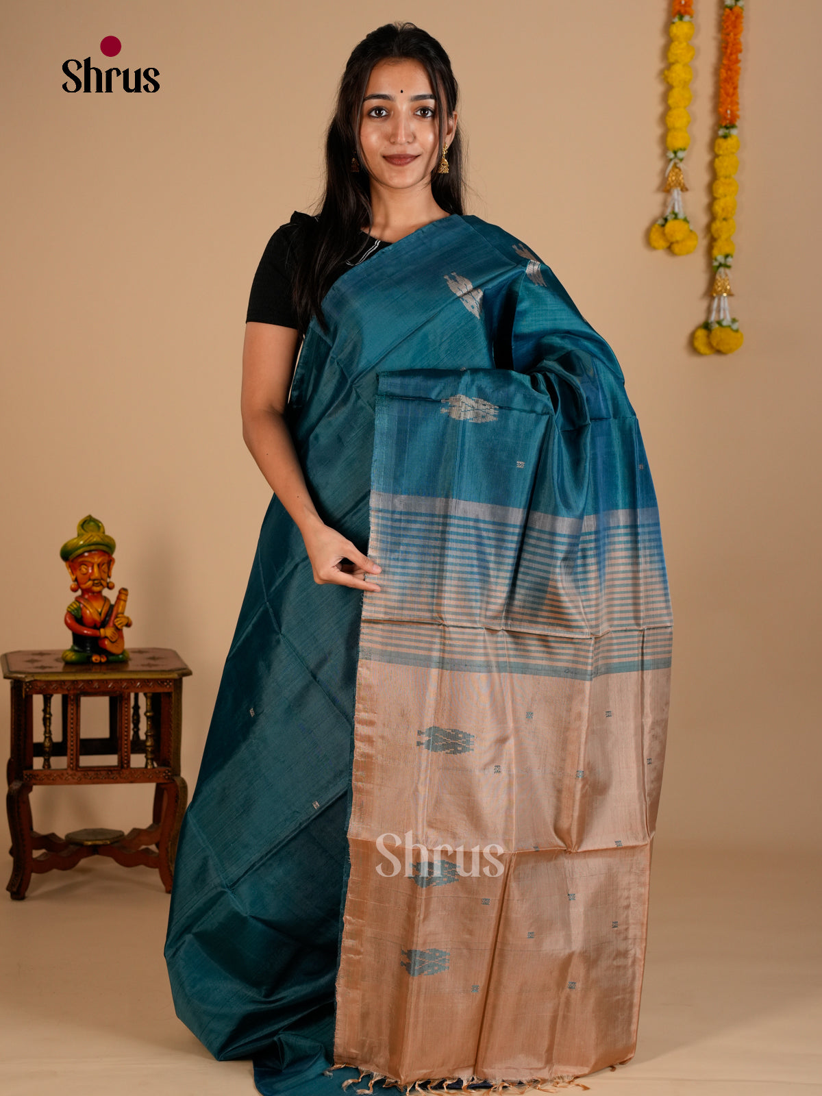 DKS12177 - Banana Pith without blouse Saree - Shop on Shrus.com
