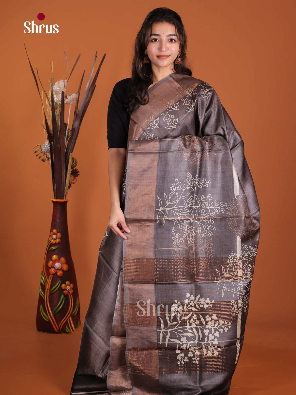 DKS15022 - Printed Tussar Saree - Shop on Shrus.com