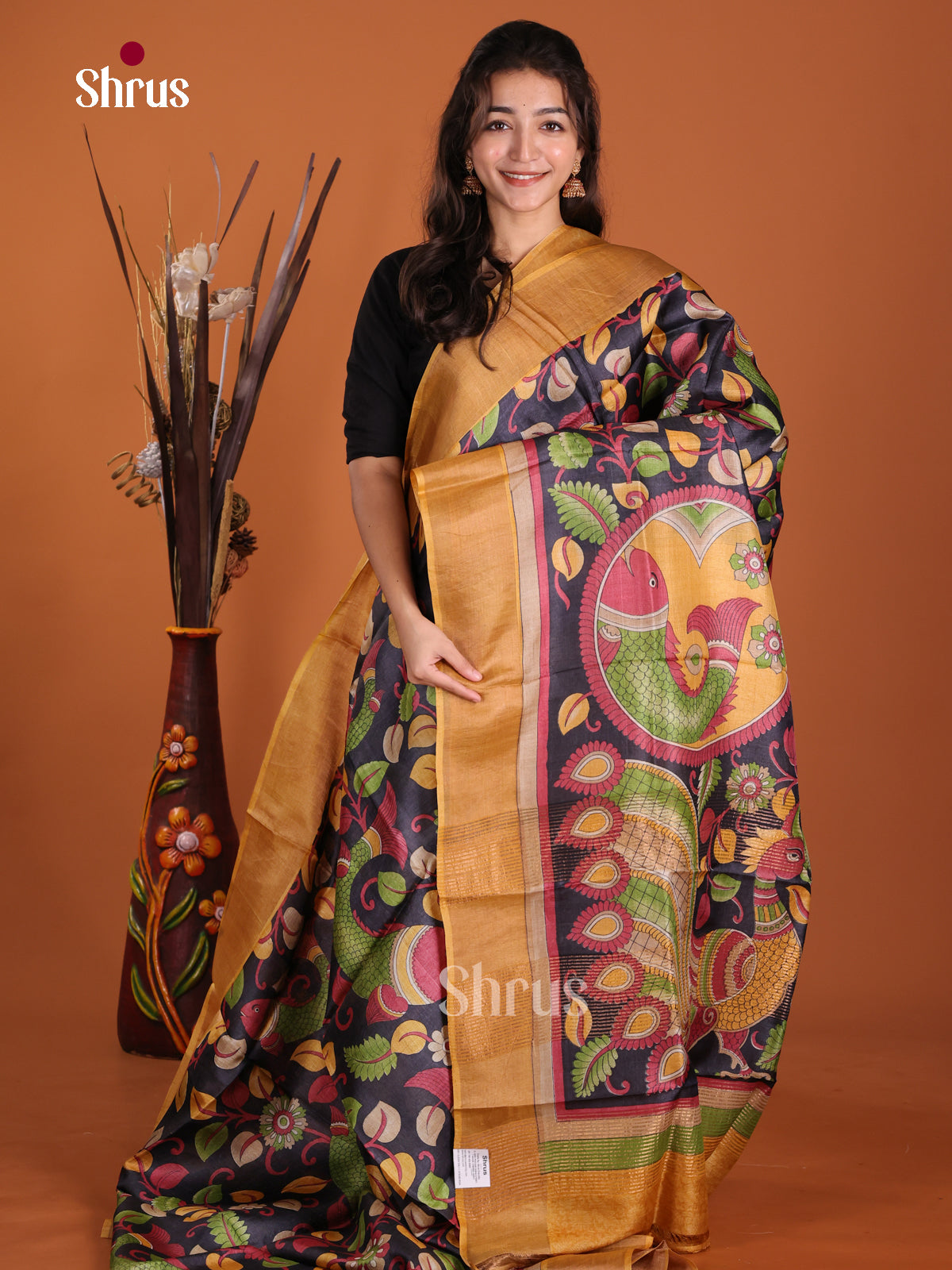 DKS15024 - Printed Tussar Saree - Shop on Shrus.com