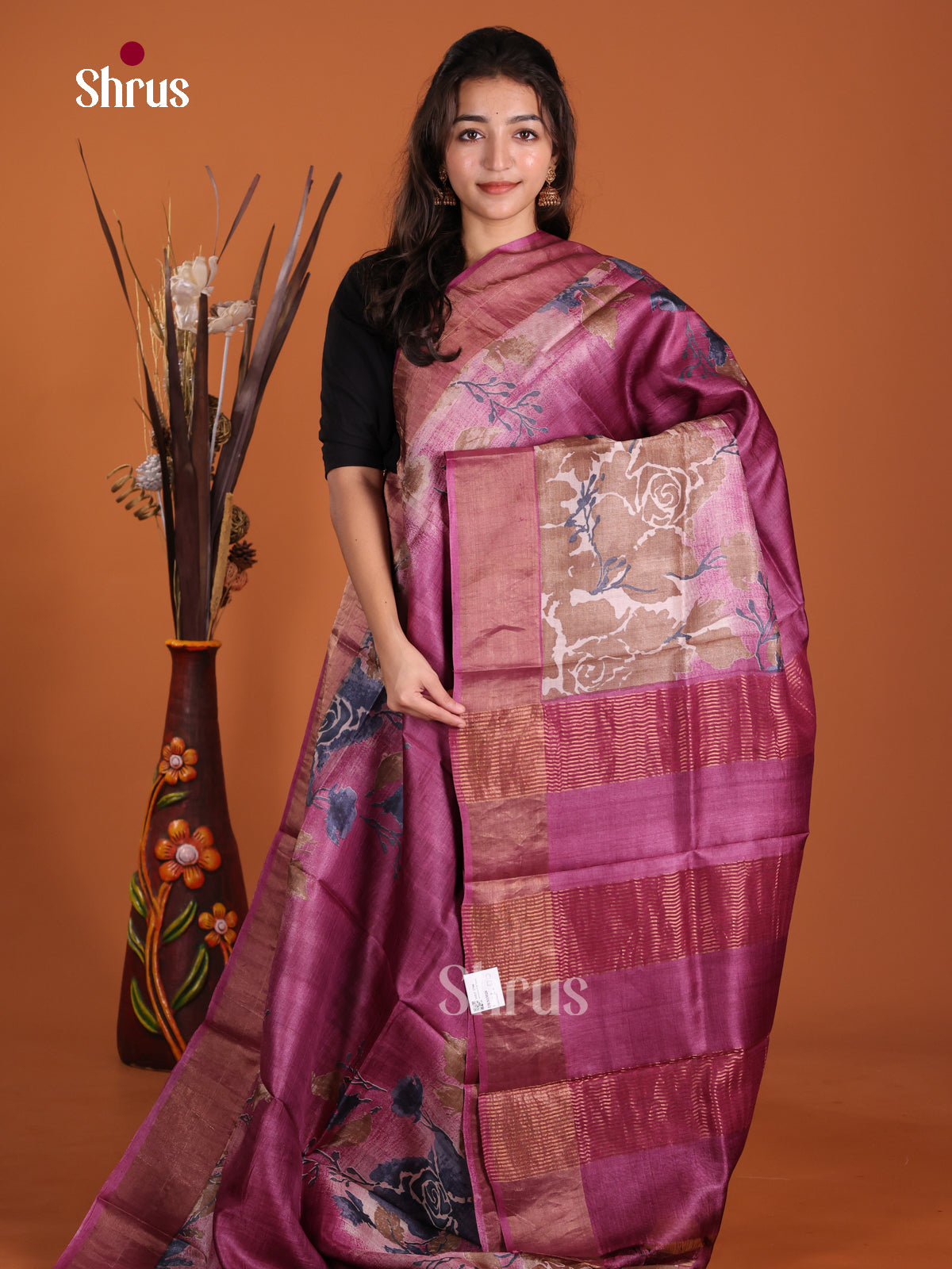 DKS15028 - Printed Tussar Saree - Shop on Shrus.com
