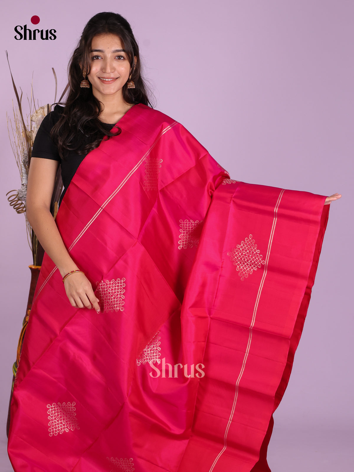Charming Pink Soft Silk Saree with zari woven kolam motifs & Brocade Pallu