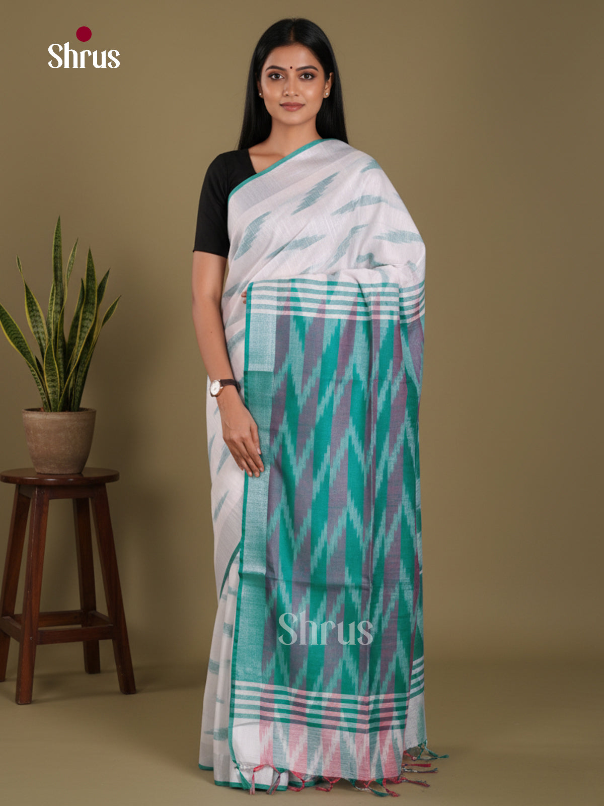 DKS17011 - Semi Ikkat Saree