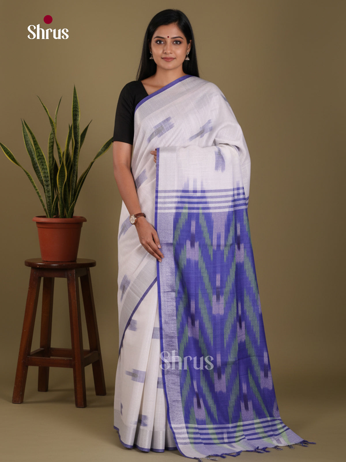 DKS17026 - Semi Ikkat Saree