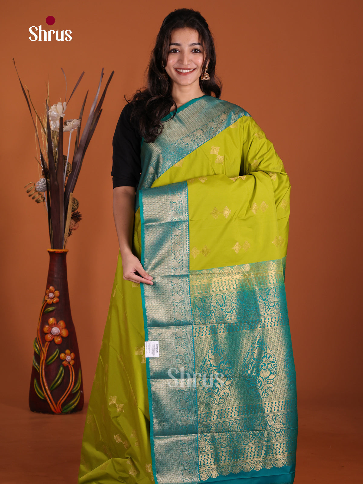 DKS17250 - Semi Kanchipuram Saree
