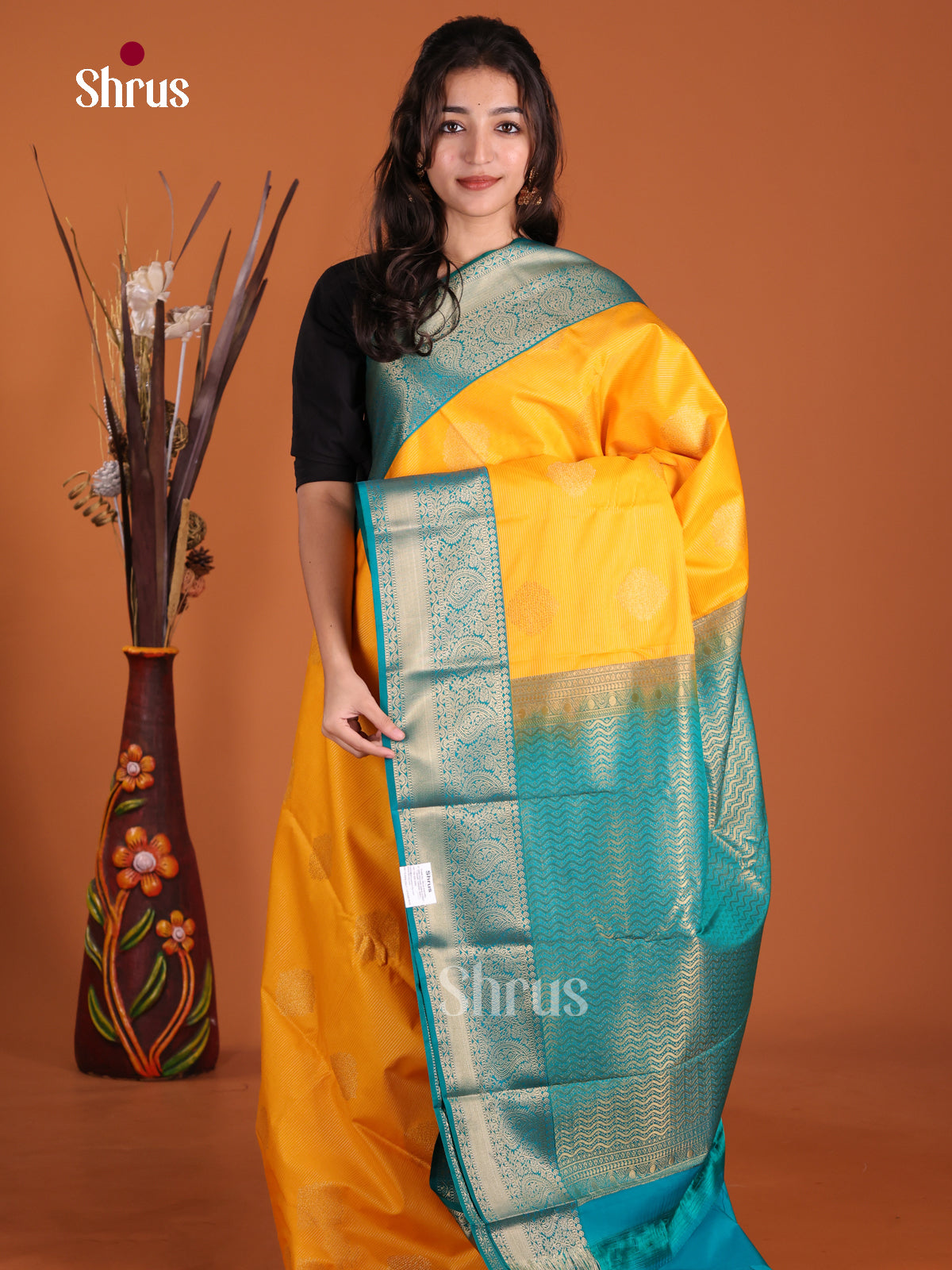 DKS17319 - Semi Kanchipuram Saree