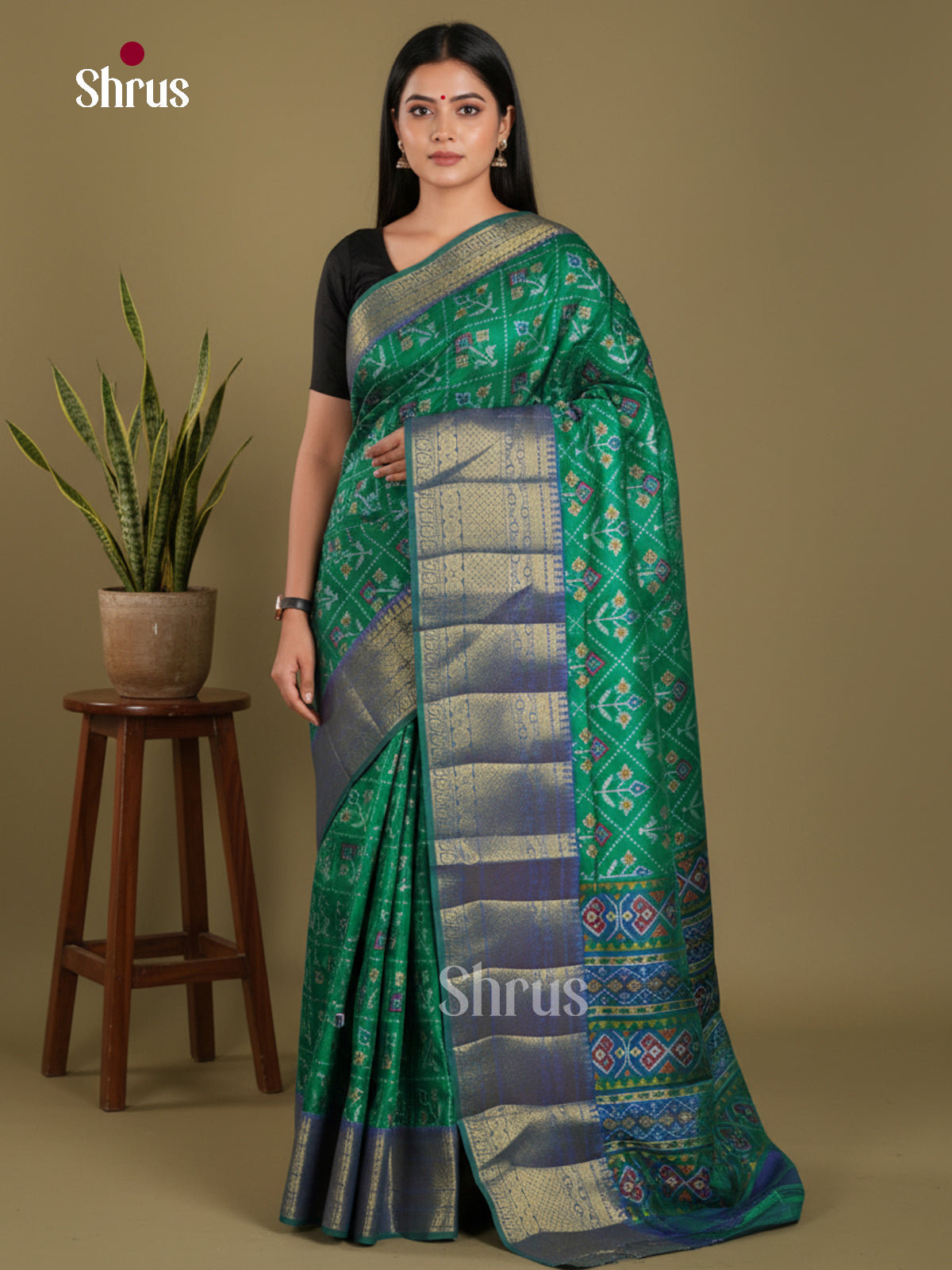 DKS21063 - Semi Patola Saree
