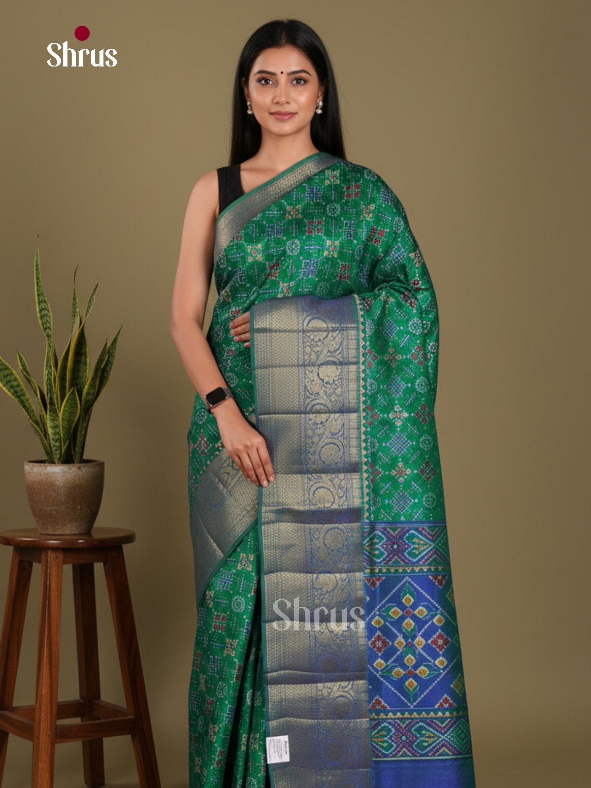 DKS21064 - Semi Patola Saree