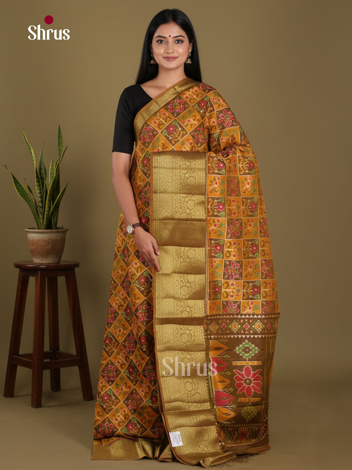 DKS21098 - Semi Patola Saree