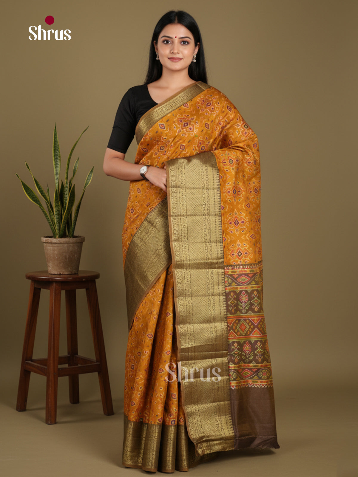 DKS21105 - Semi Patola Saree