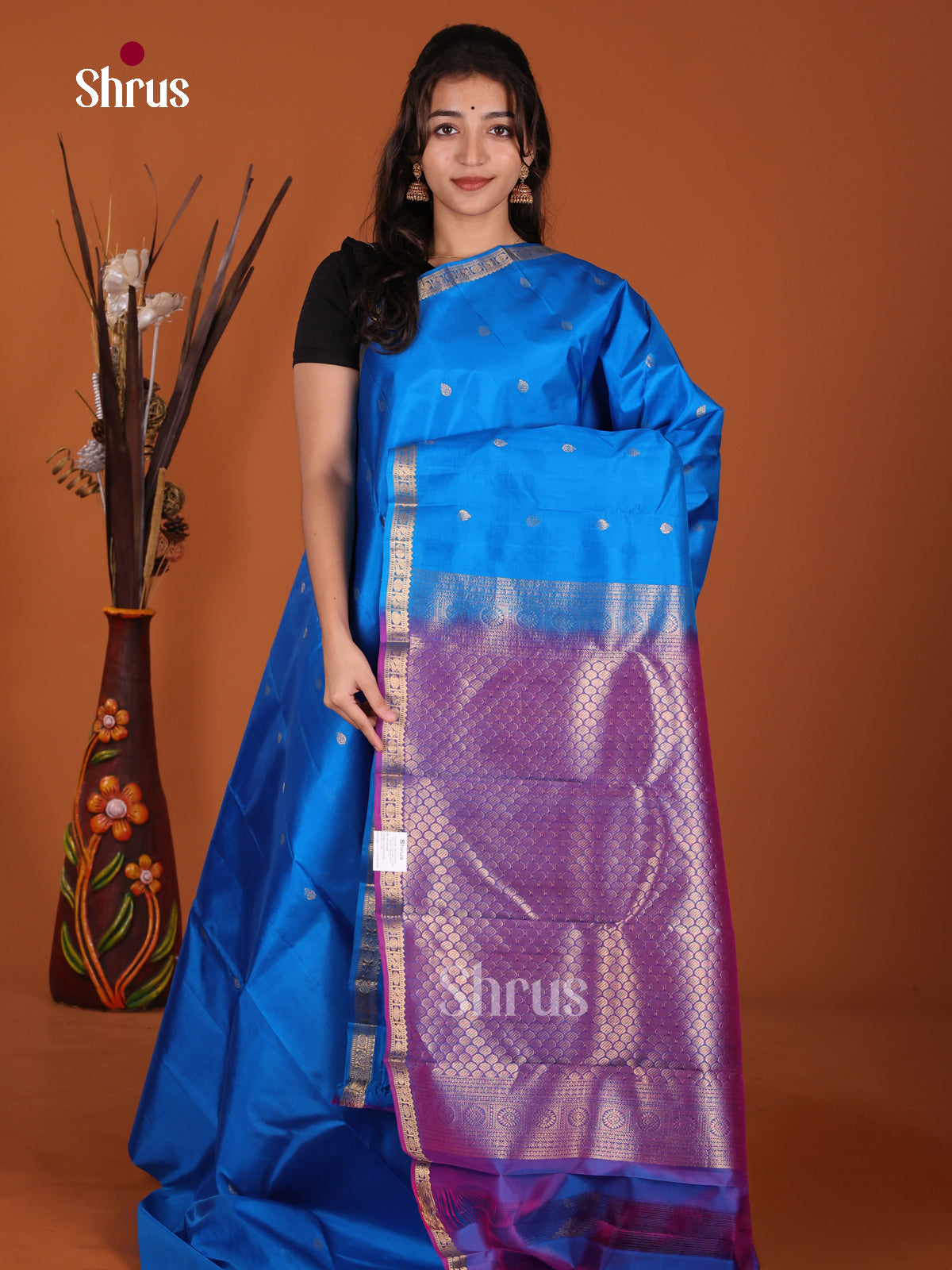 DKS22259 - Kanchipuram Butta design Saree
