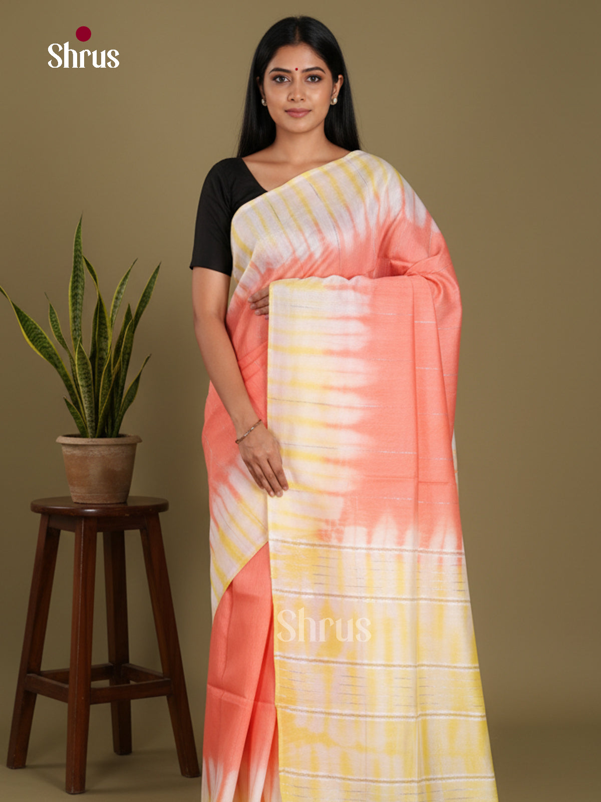 Peach & Cream - Shibori Saree