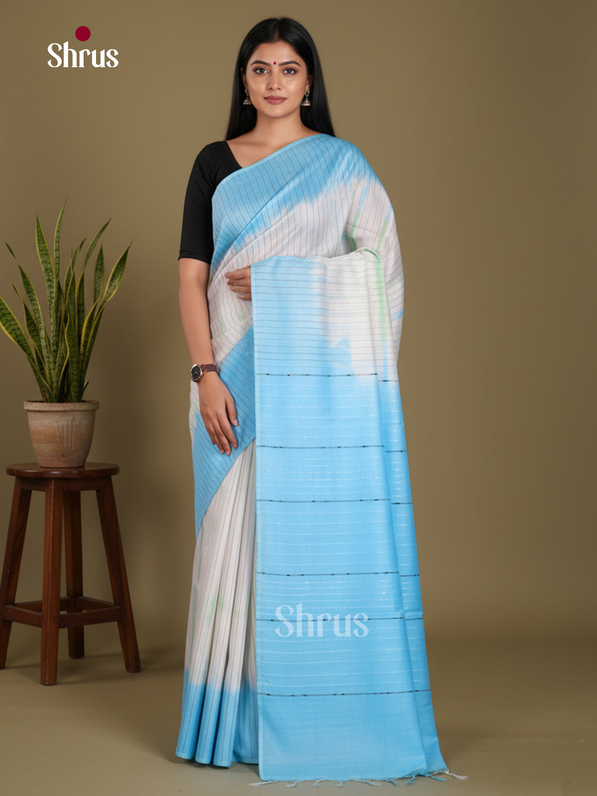 Cream & Blue - Shibori Saree