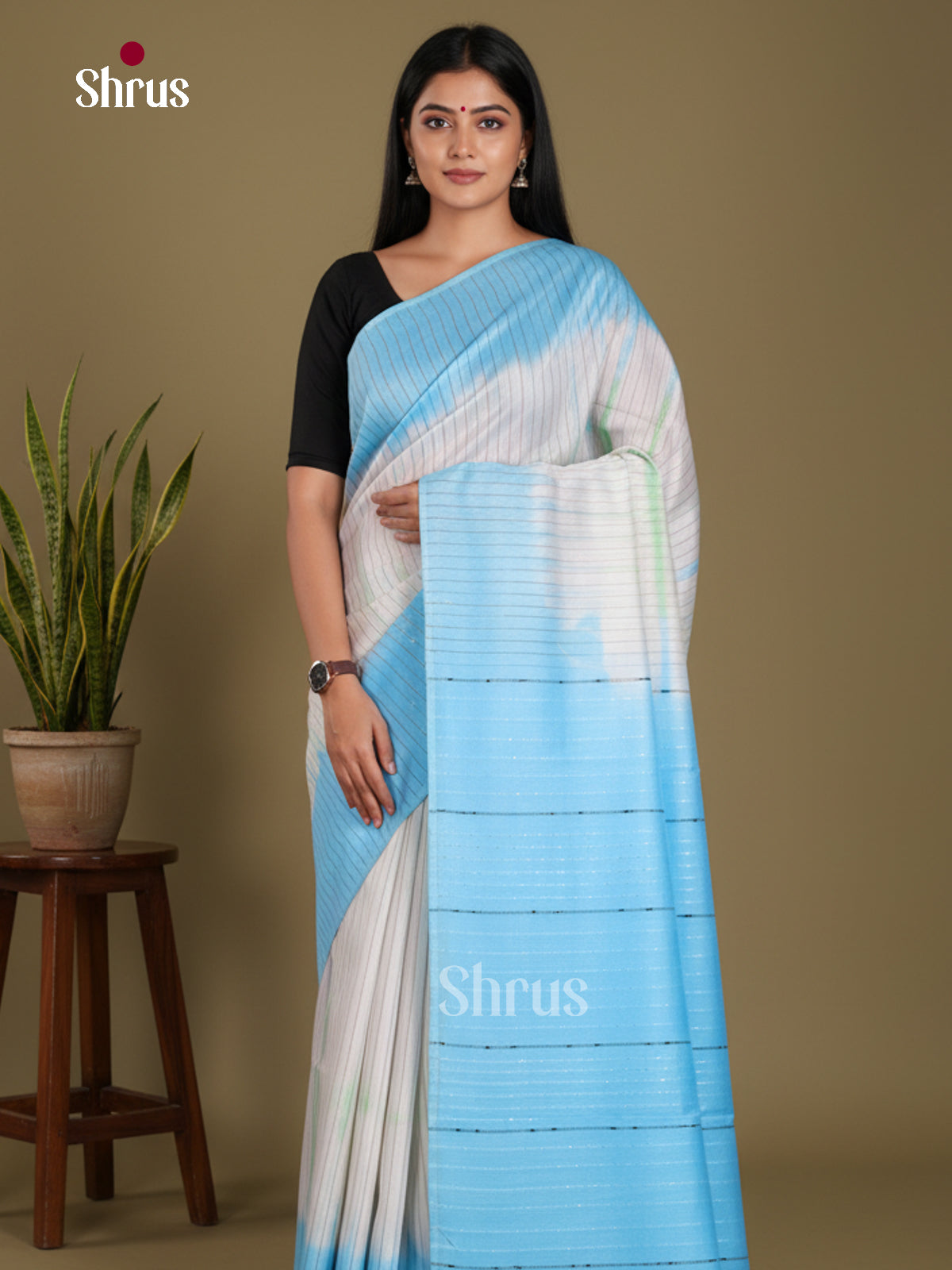 Cream & Blue - Shibori Saree