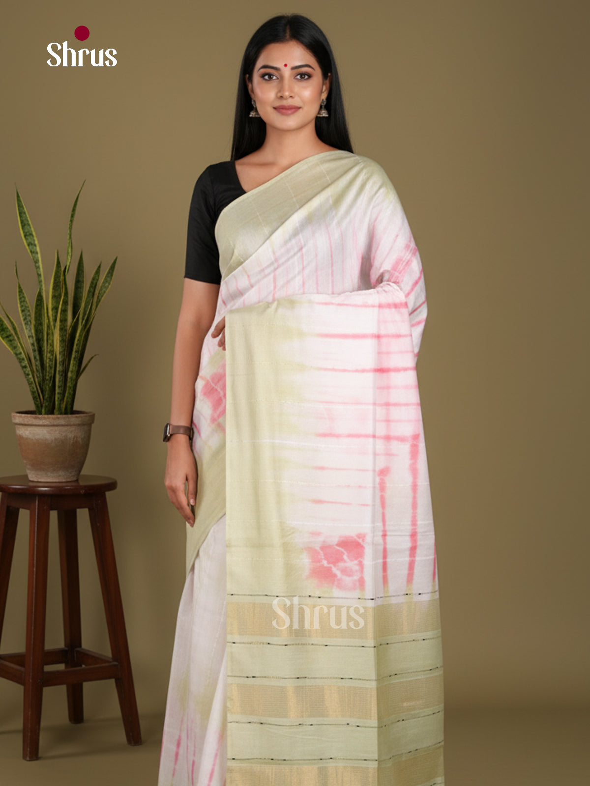 Cream & Elachi - Shibori Saree