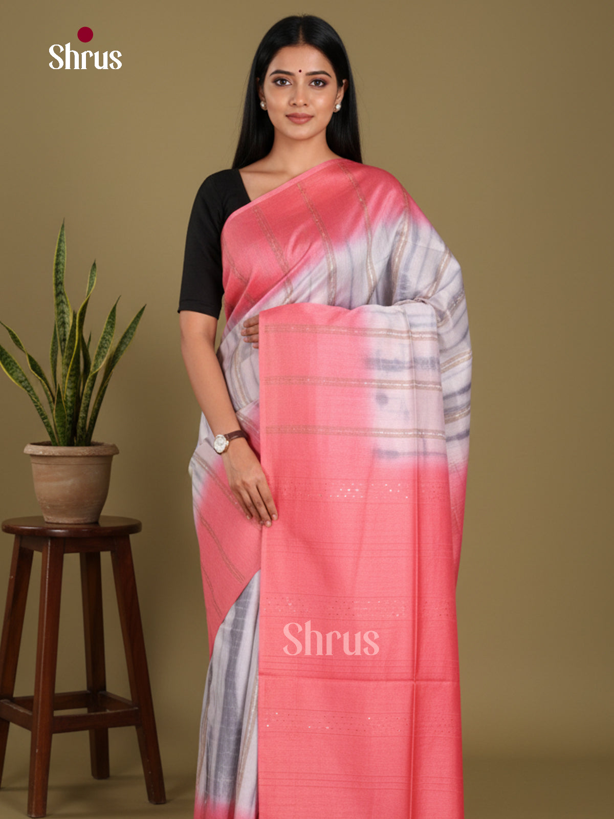 Cream & Orangish Pink- Shibori Saree