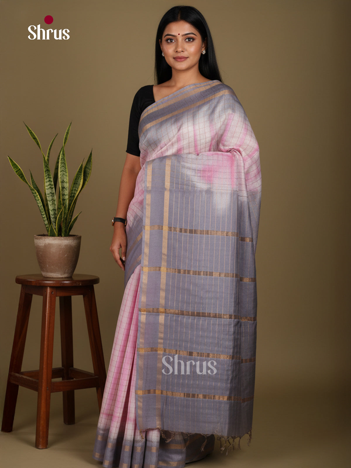 Pink & Grey- Shibori Saree - Shop on Shrus.com