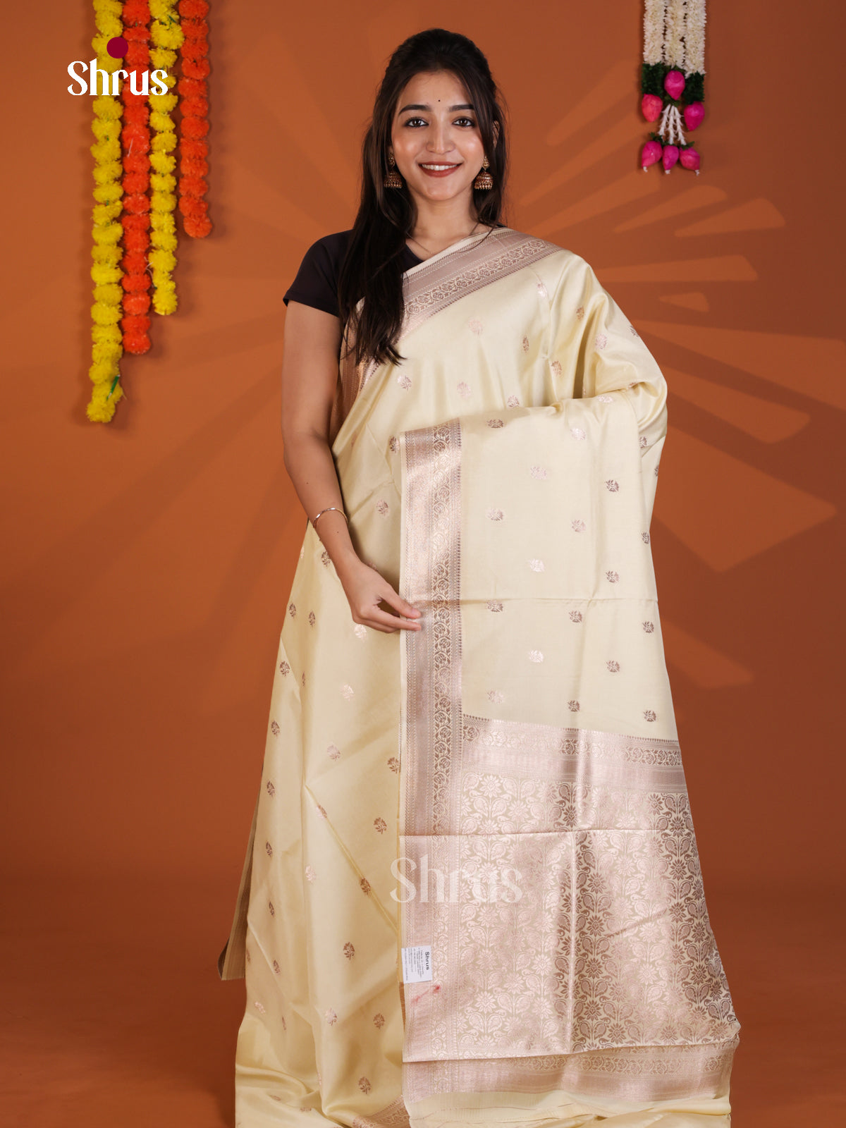DKS27030 - Semi Chiniya Saree - Shop on Shrus.com