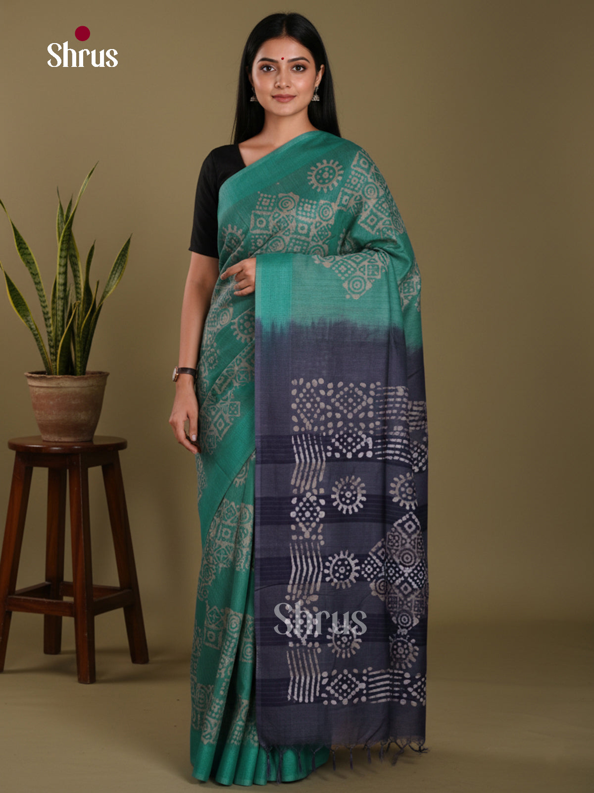 DLS01138 - Bhatik Saree