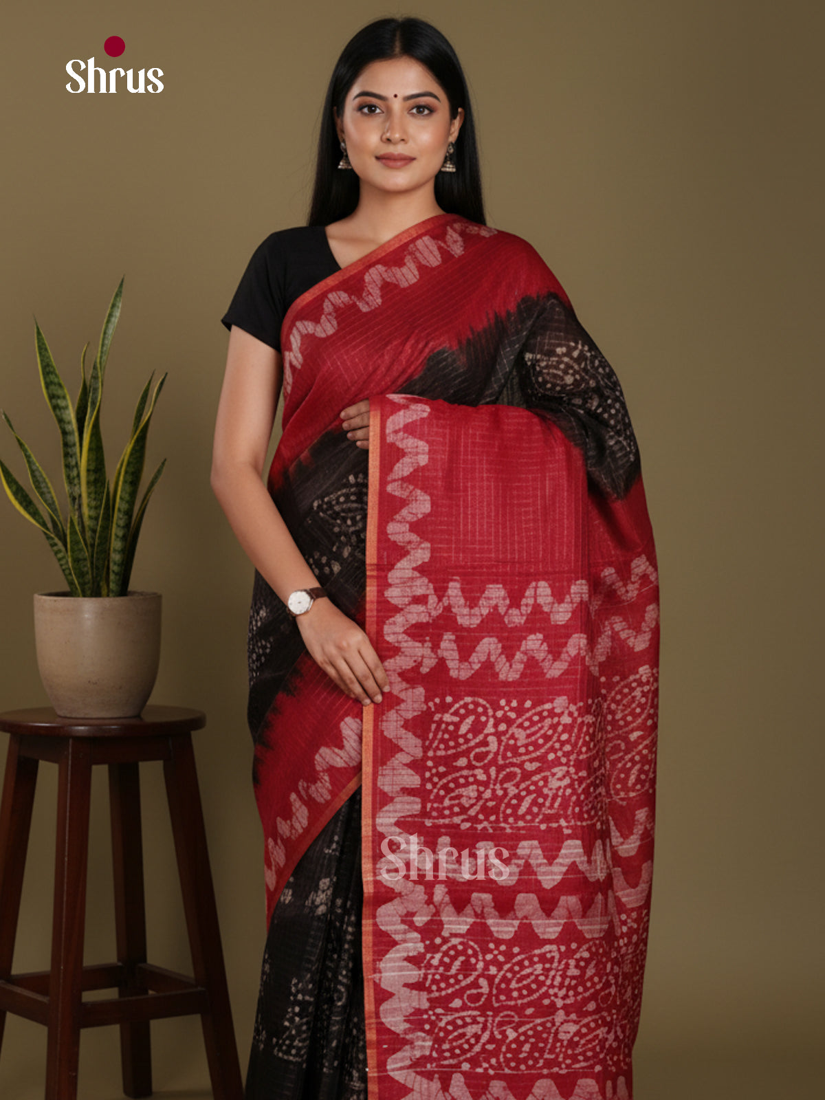 Black & Red- Bhatik Saree