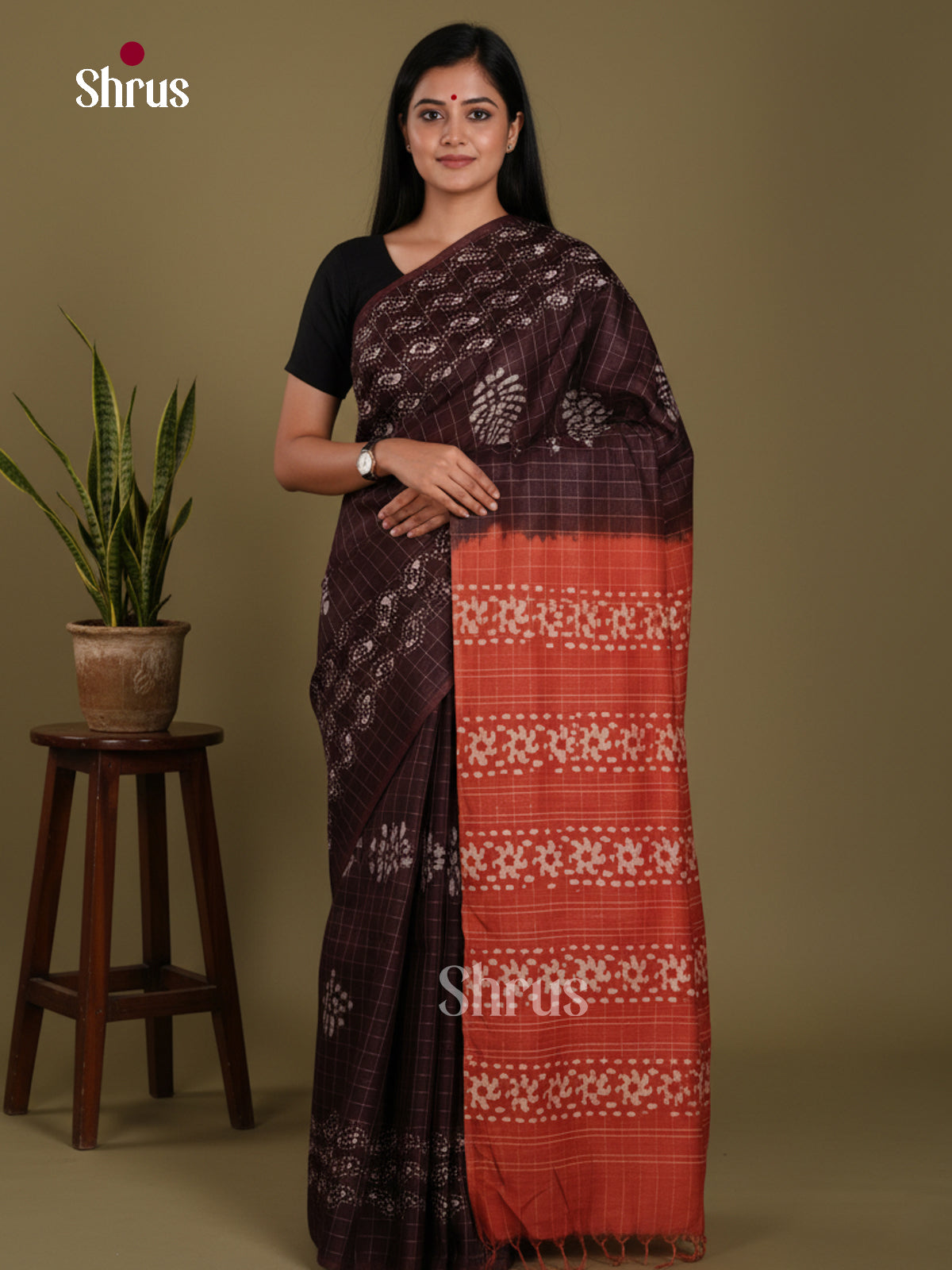 Brown & Brick- Bhatik Saree