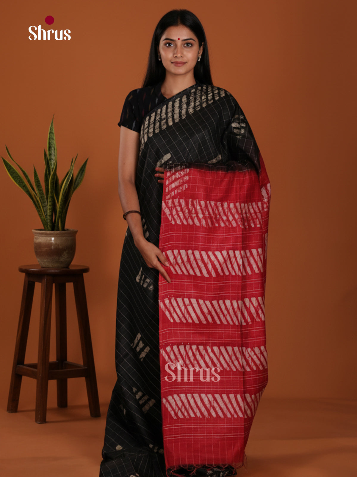Black & Red - Bhatik Saree