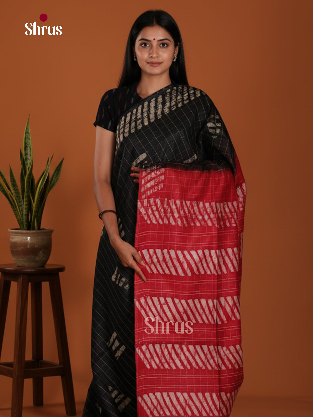 Black & Red - Bhatik Saree