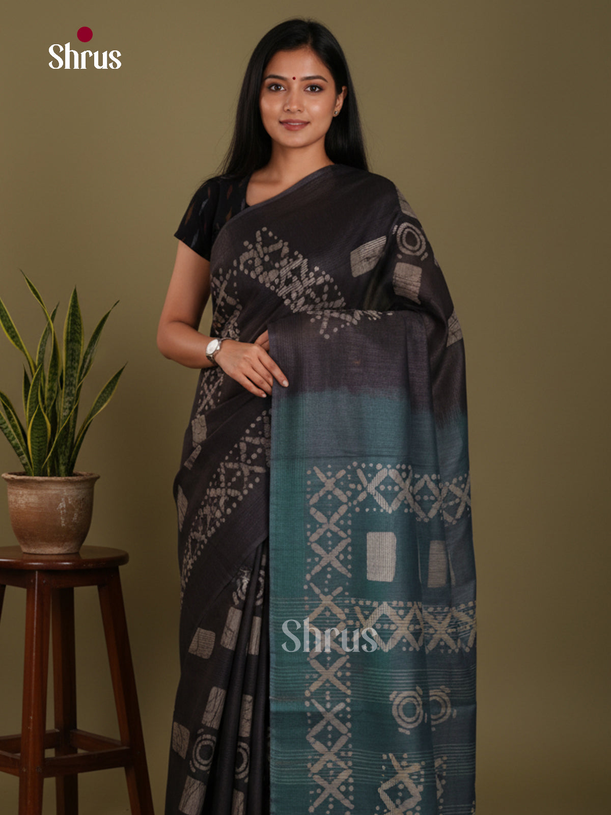 DLS01245 - Bhatik Saree