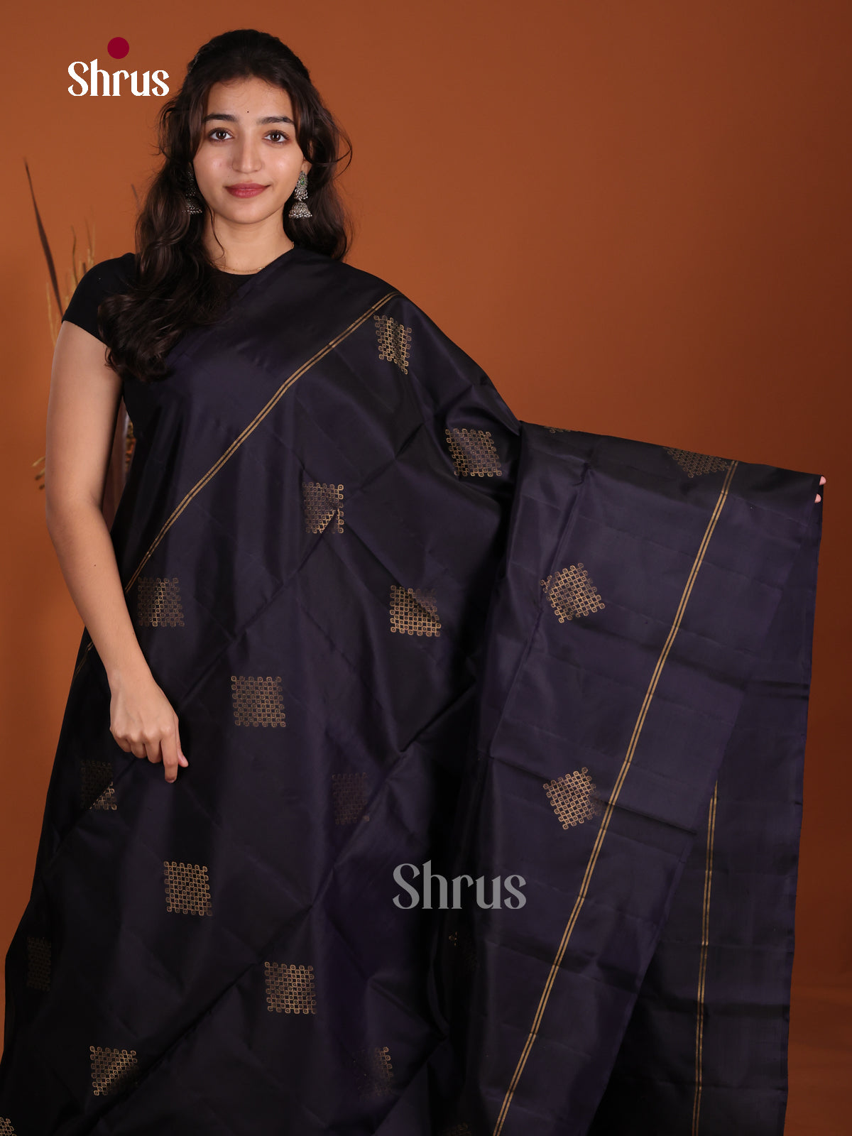 Graceful Navy Blue Soft Silk Saree with zari kolam motifs - Shop on Shrus.com