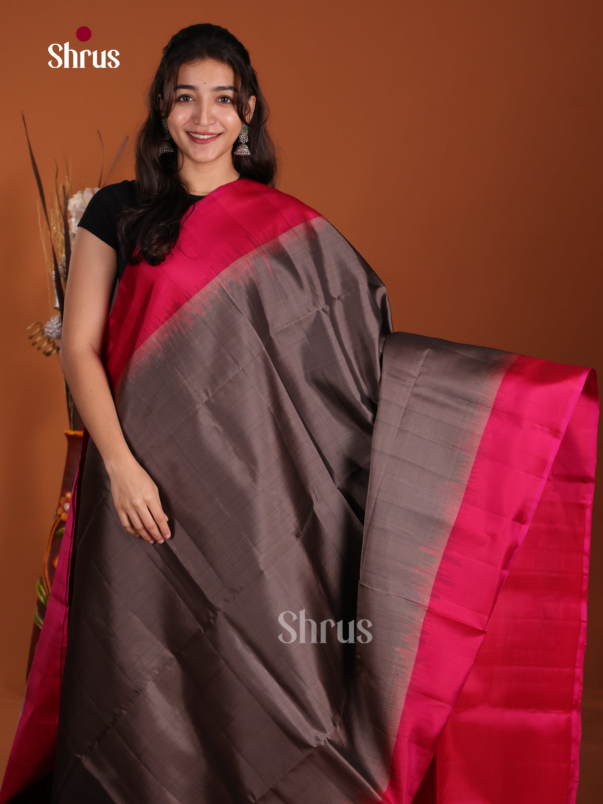 Timeless Grey & Pink Soft Silk Saree with floral brocade pallu - Shop on Shrus.com