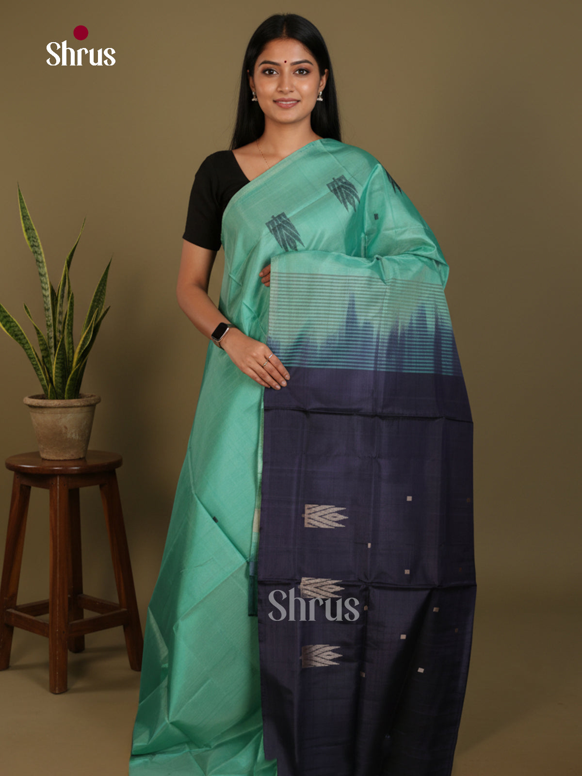 DLS04132 - Banana Pith without blouse Saree