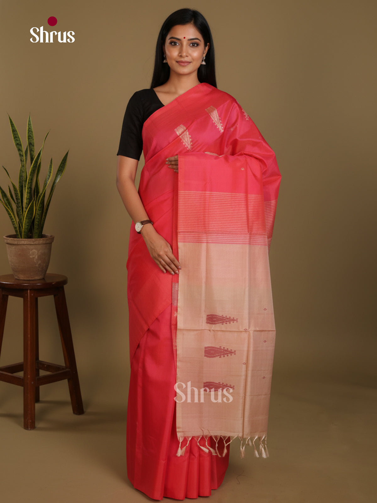 DLS04148 - Banana Pith without blouse Saree - Shop on Shrus.com