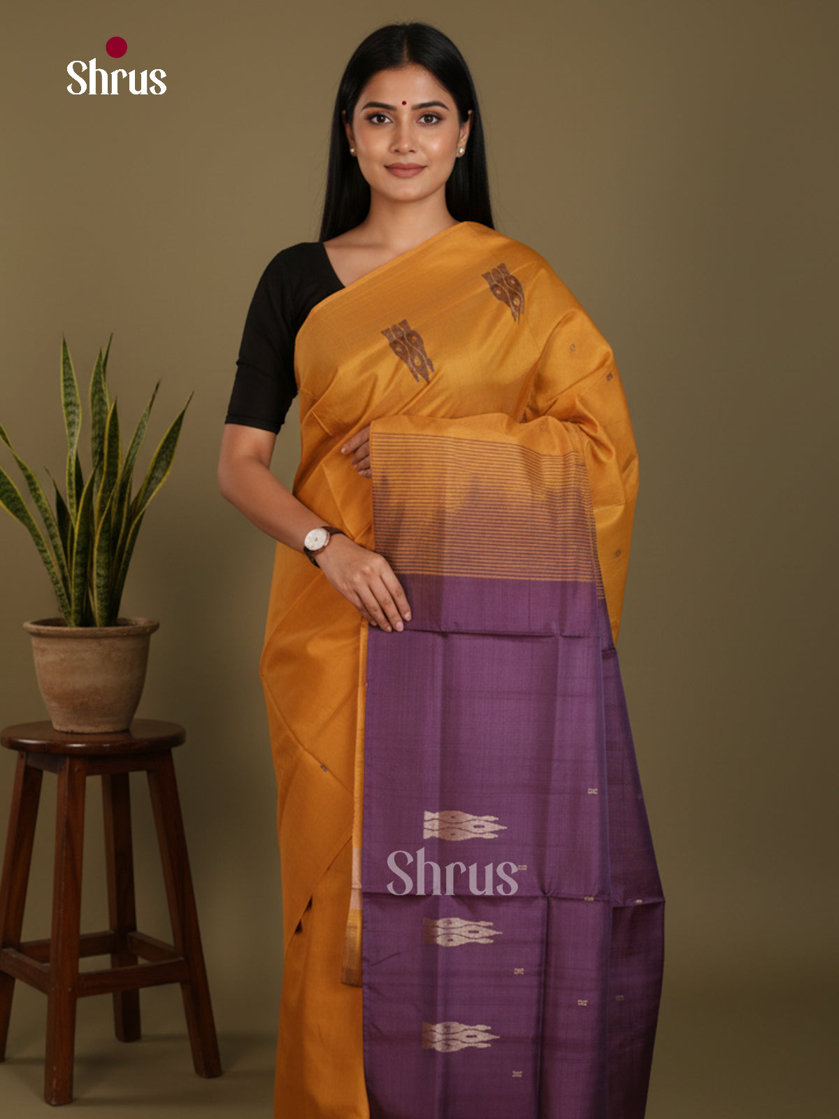 DLS04154 - Banana Pith without blouse Saree - Shop on Shrus.com