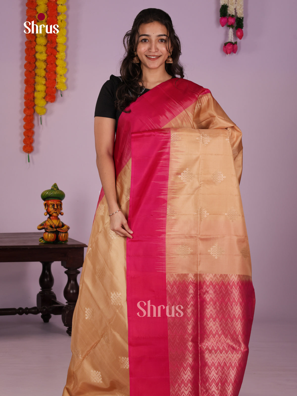 DLS06459 - Soft Silk (HR) Saree - Shop on Shrus.com