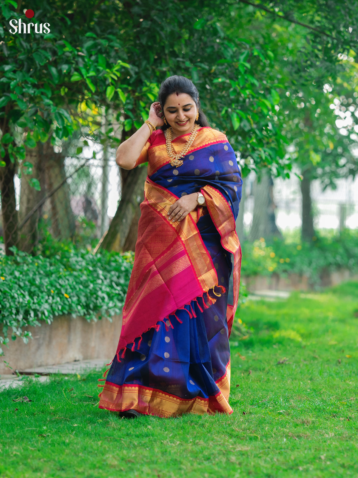 DLS06475 - Silk Cotton Saree - Shop on Shrus.com
