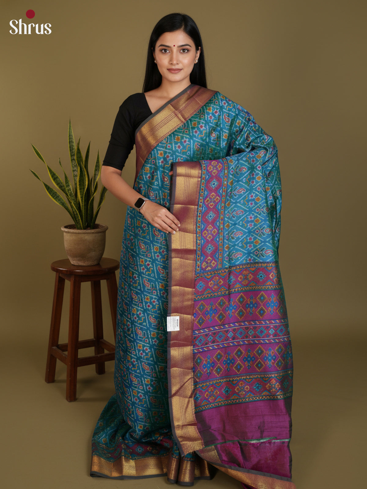 DLS08017 - Semi Patola Saree - Shop on Shrus.com