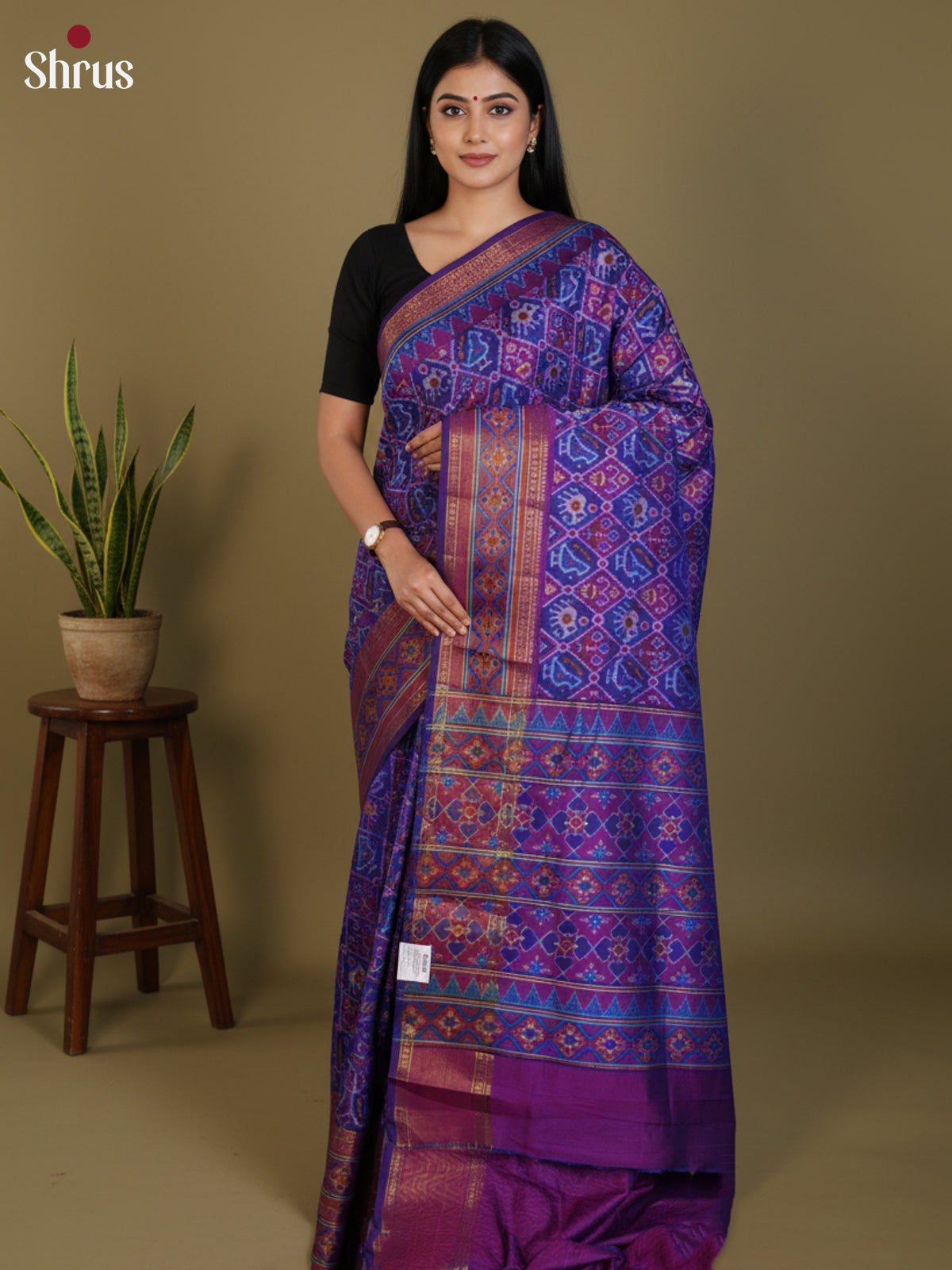 DLS08046 - Semi Patola Saree - Shop on Shrus.com