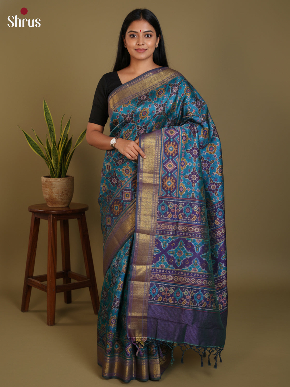 DLS08083 - Semi Patola Saree - Shop on Shrus.com