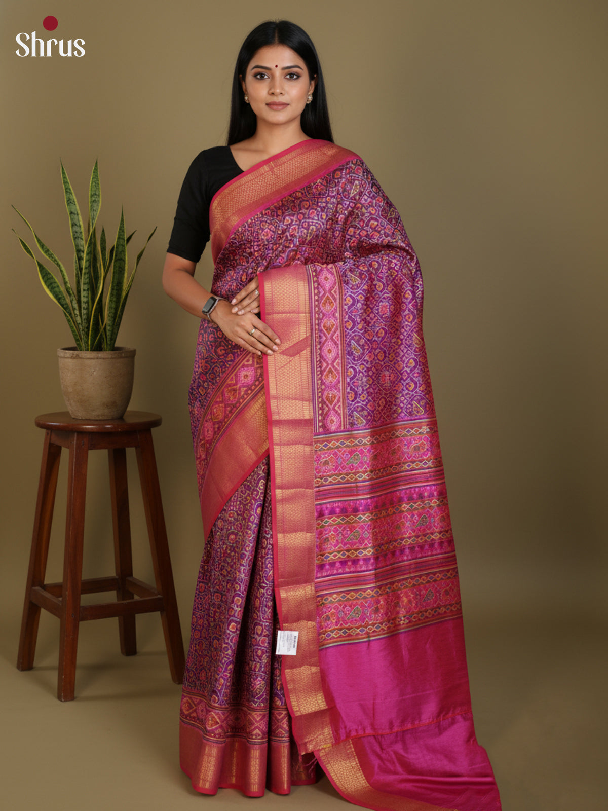 DLS08148 - Semi Patola Saree - Shop on Shrus.com
